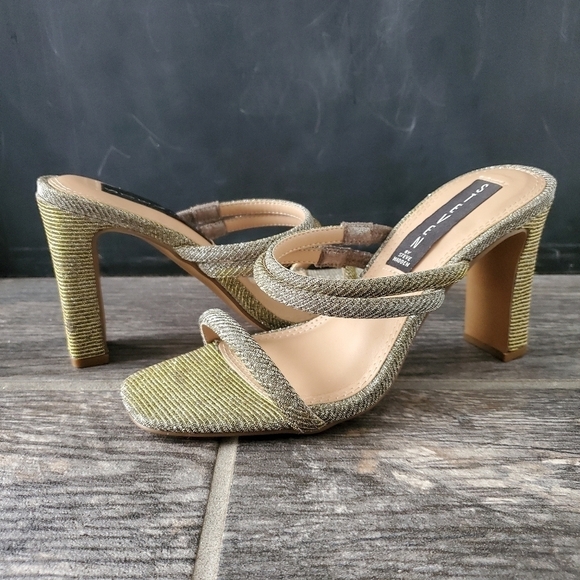 NEW Steven by Steve Madden Metallic Sandals - Picture 1 of 4